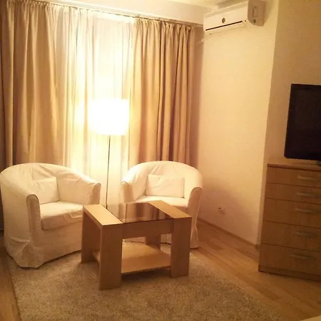 Select Studio * بوخارست